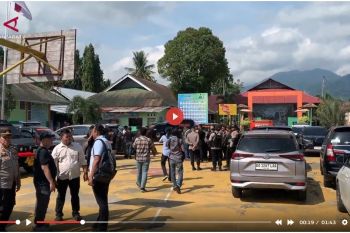 Polisi sebut pelaku peledakan bom di MAN 3 Padang korban perundungan - VIDEO