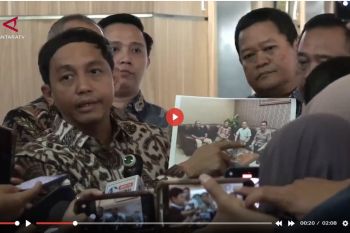 KPK nyatakan analisis laporan penolakan gratifikasi Menhut rampung - VIDEO