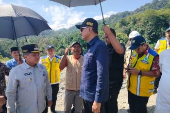 Pemkab Agam serahkan proposal penanganan jalan-jembatan ke Menteri PU