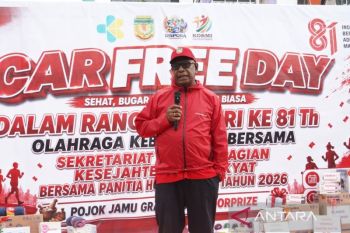 Bupati John Rettob ajak masyarakat menjaga kebersihan lingkungan
