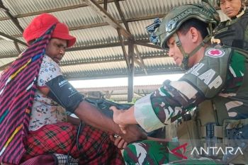 Indonesia's troops provide free medical aid in remote Papua