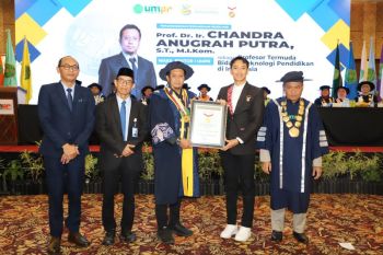 Dosen UMPR raih Rekor MURI sebagai profesor termuda bidang teknologi pendidikan