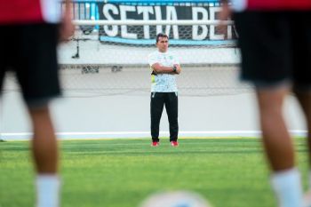 Persela fokus bangun kekompakan tim melalui pemusatan latihan