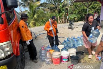 BPBD Cianjur salurkan 30 ribu liter air bersih di wilayah selatan