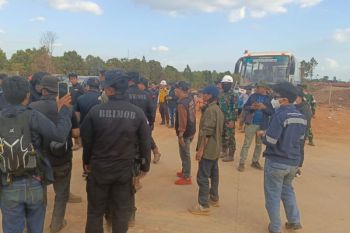 Akses hauling PSN PT IPIP kembali dihadang massa, kesepakatan damai dinilai diabaikan