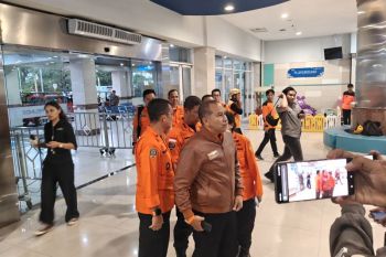 Basarnas terus evakuasi korban kebakaran KMP Mutiara Sentosa II