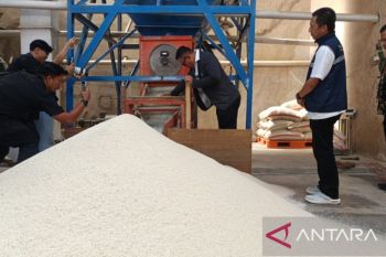 Penggilingan mitra Bulog di Sumedang pasok 40 ton beras tiap hari ke pemerintah