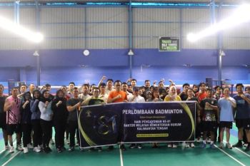 Turnamen Badminton antarpegawai warnai pembukaan rangkaian Semarak ke-81 Hari Pengayoman