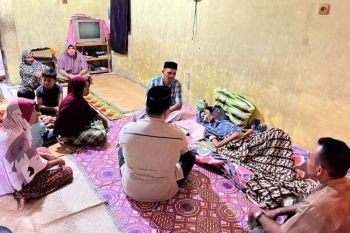 Guru mengaji di Aceh Timur berjuang melawan tumor