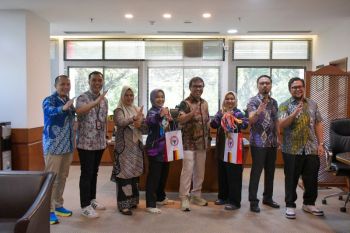 Wakili Indonesia di Vietnam, Dirut Lepas Dua Pesilat Binaan PT Semen Padang