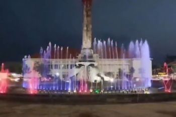 Jadwal atraksi air mancur menari Tugu Muda diperbarui