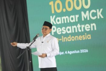 Menko PM luncurkan program 10.000 MCK untuk pesantren di Indonesia