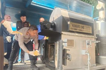 Polres Tangerang Selatan musnahkan 46 juta butir obat keras daftar G