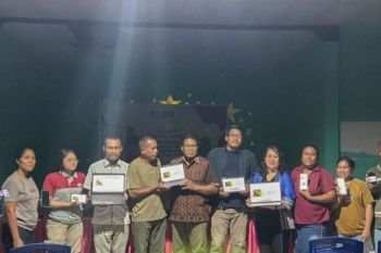 Undana meluncurkan website desa di Sumba Timur transparan cegah korupsi Dana Desa