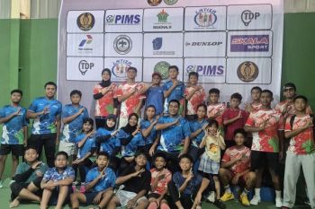 Juara umum, petenis belia persembahkan Kado HUT RI bagi PTPN IV Regional III