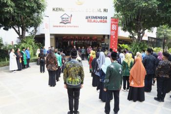 Mensos lantik 67 pejabat fungsional kuatkan layanan publik