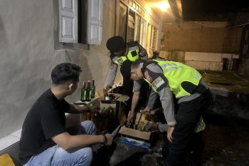 Polda DIY sita 13.817 botol miras ilegal untuk cegah potensi kejahatan