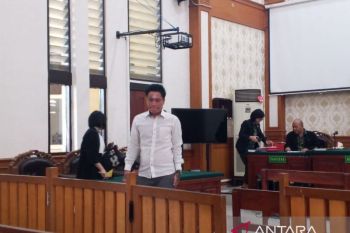 Kurir sabu dan ekstasi divonis lima tahun penjara