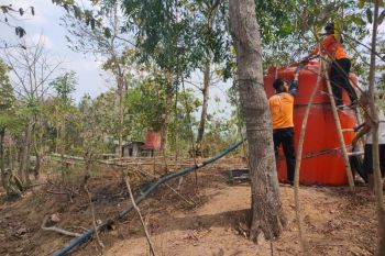 BPBD Tulungagung salurkan 17 tandon ke daerah terdampak kekeringan