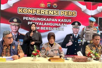 Polda Sumbar ungkap aktivitas penimbunan biosolar di Padang