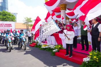 Khofifah berangkatkan tim salurkan bantuan untuk keluarga pahlawan