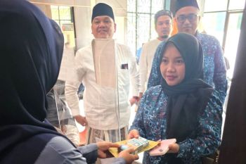 Setor zakat Rp10 juta, YARA ajak masyarakat tetap percaya Baitul Mal Aceh