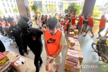 Polhukam kemarin dari penyitaan sabu hingga Ops Sikat II Intan