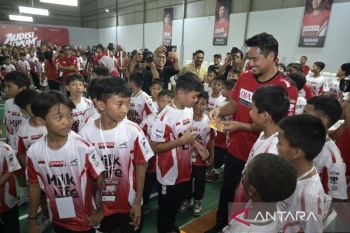16 bibit atlet bulu tangkis raih Super Tiket Audisi PB Djarum di Makassar