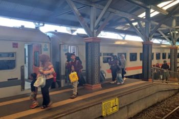 KAI Layani 10 Juta Pelanggan Commuter Line Area VIII Surabaya hingga Juli 2026