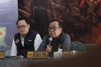 Indonesia speeds up efforts to contain Bromo wildfires