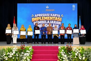 Indonesia pushes deep learning to transform education