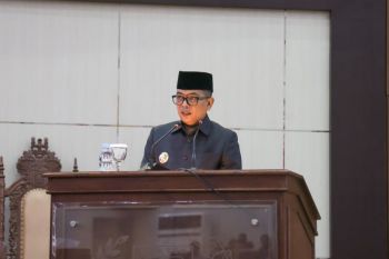 Gubernur Banten setujui empat raperda pertumbuhan ekonomi daerah