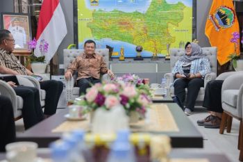 Gubernur Jateng menyatakan penanganan sampah butuh aksi bersama