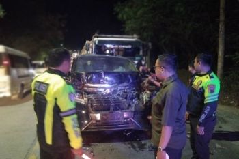 Polisi tangani kecelakaan mobil yang ditumpangi pendakwah Anwar Zahid