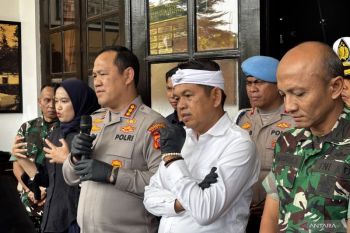 Polrestabes Bandung menetapkan tersangka tabrak lari tewaskan Aiptu Asep