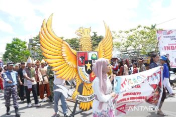 Pemerintah Mimika gelar Karnaval Budaya Nusantara diikuti ribuan pelajar