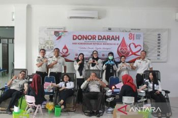 Setetes darah, sejuta harapan: Lapas Pekanbaru ikuti donor darah dan CKG