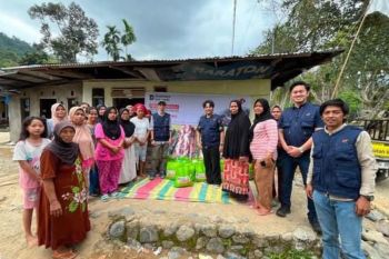 Pasca Banjir Bandang Kuranji, Nindya Karya Hadir Salurkan Bantuan untuk Warga Terdampak