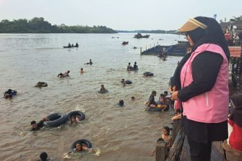 Mandi Safar perkuat tradisi dan kebersamaan masyarakat Kotim