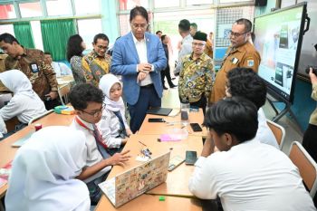 Membuka ruang belajar setara melalui layar pintar IFP