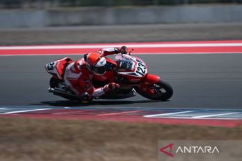 Pembalap Astra Honda bersama CBR raih kemenangan di Mandalika