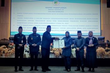 Bupati Shalahuddin sampaikan rancangan perubahan APBD 2026