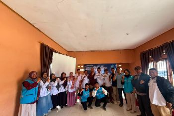 PLN Perkuat Budaya Keselamatan Ketenagalistrikan, Edukasi Masyarakat Sungai Nanam Manfaatkan PLN Mobile