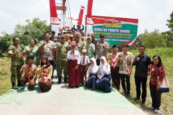 571 KK warga Sajau Hilir nikmati Jembatan Garuda ke kebun dan sekolah