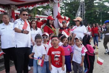 Pemkot Ambon ajak 3.000 siswa PAUD tanamkan cinta tanah air sejak dini lewat kirab merah putih