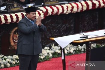 Presiden Prabowo bertekad memulai pembangunan Giant Sea Wall di Pantura Jawa