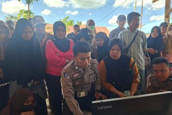Polda hadirkan layanan SIMPUL dekatkan layanan SIM warga di Buton Tengah