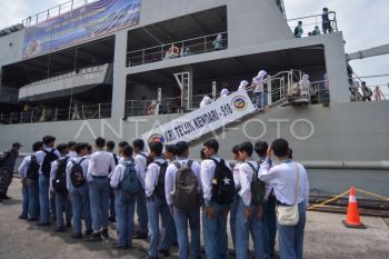 Perpanjangan openship KRI Teluk Kendari di Padang