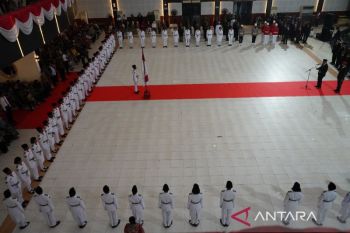 Bupati John Rettob dorong Paskibraka pertahankan nilai kedisiplinan