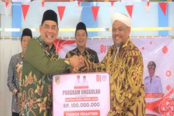 Bupati Shalahuddin komitmen perhatikan kebutuhan umat beragama